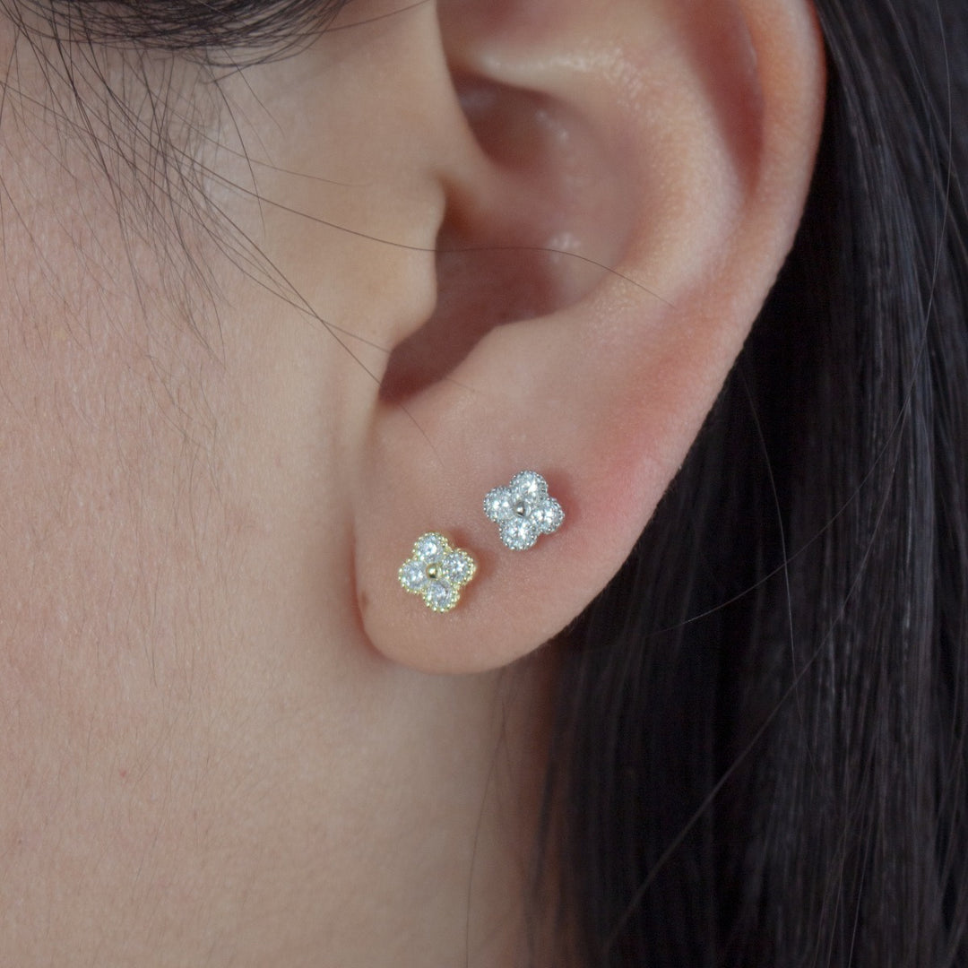 Graziella Sterling Silver Gold Vermeil CZ Flower Stud Earrings

Size
