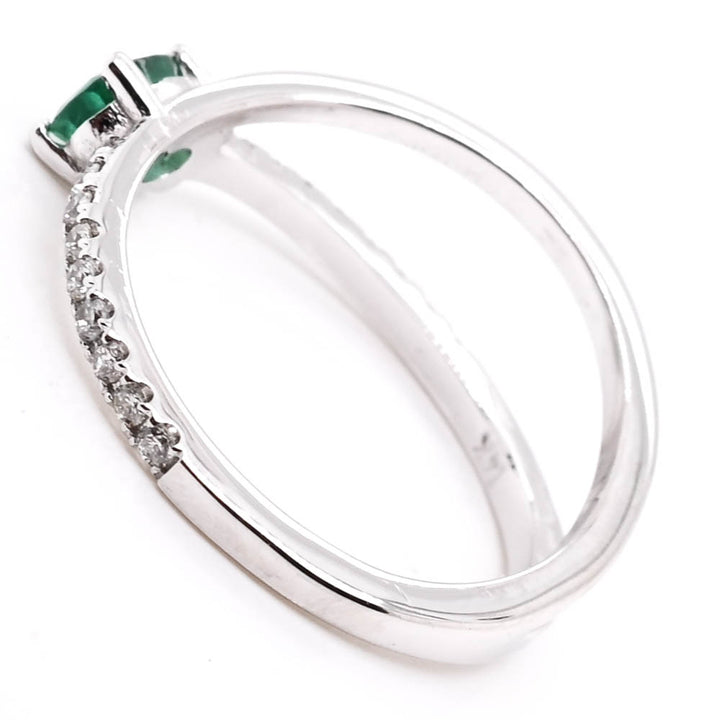Graziella 14KT White Gold 0.35CT Oval Emerald &amp; Diamond Ring - Size 6.75