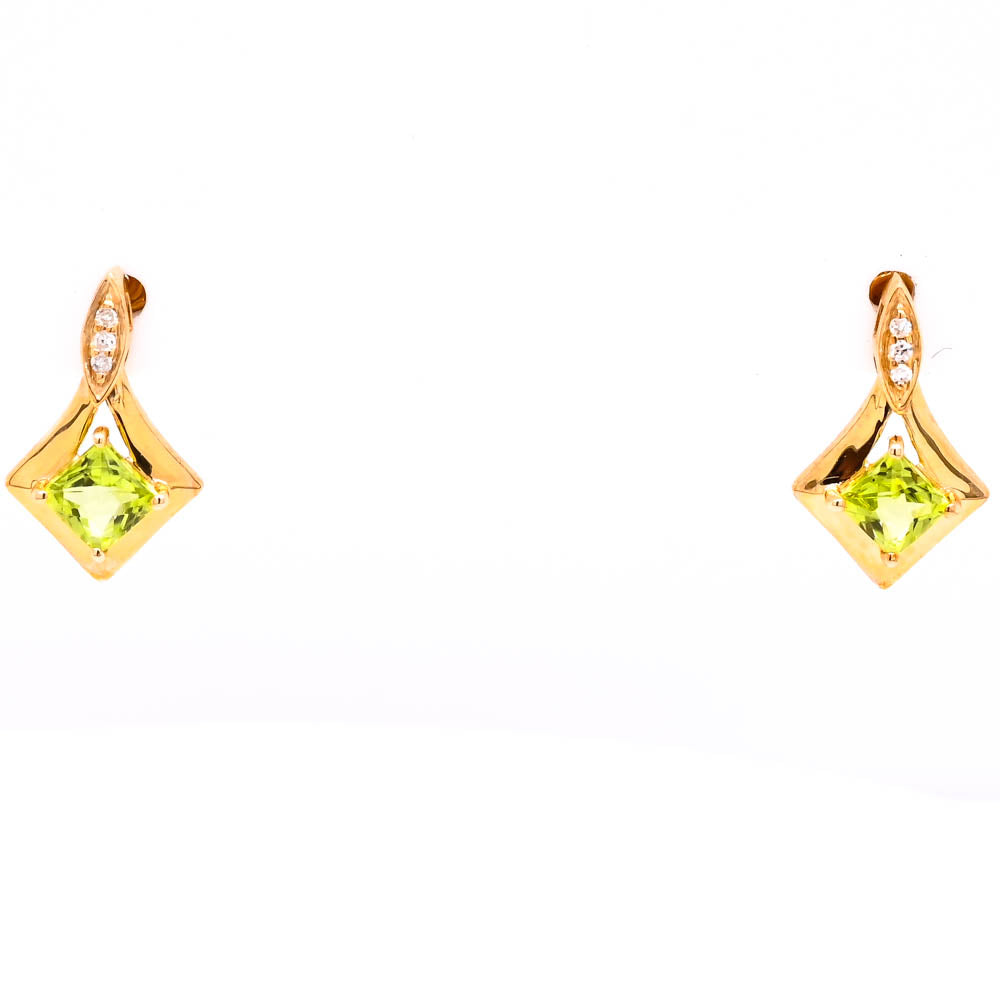 10KT Yellow Gold 0.80CTW Peridot &amp; Diamond Stud Earrings.