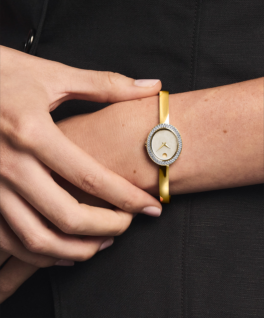 Movado Museum Bangle 21.5 X 25.5mm SwissQuartz Watch 