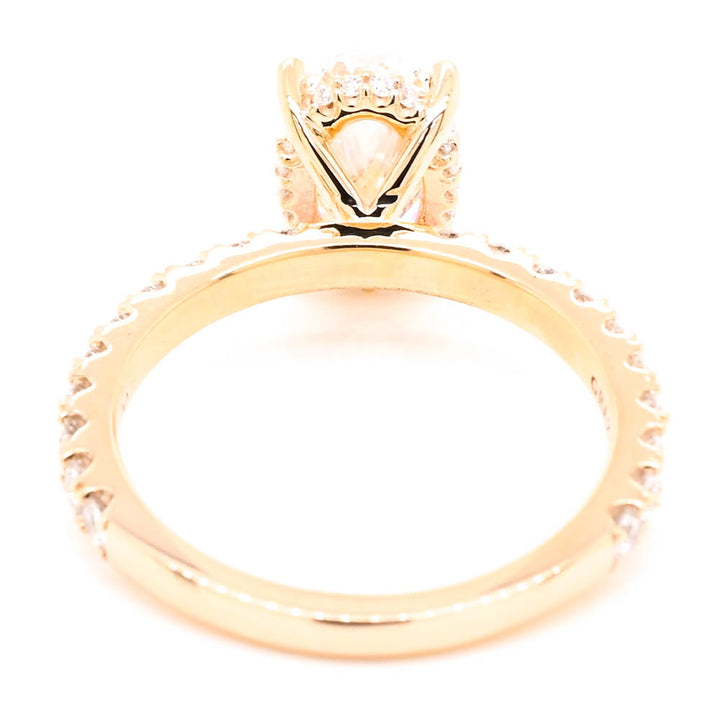 10KT Yellow Gold 2.60CTW Oval Shape LAB Created Diamond Engagement Ring.
