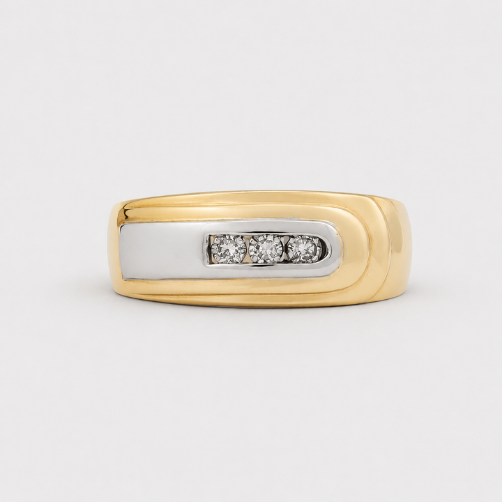 14KT Yellow Gold 0.28CTW Diamond Wedding Band.
