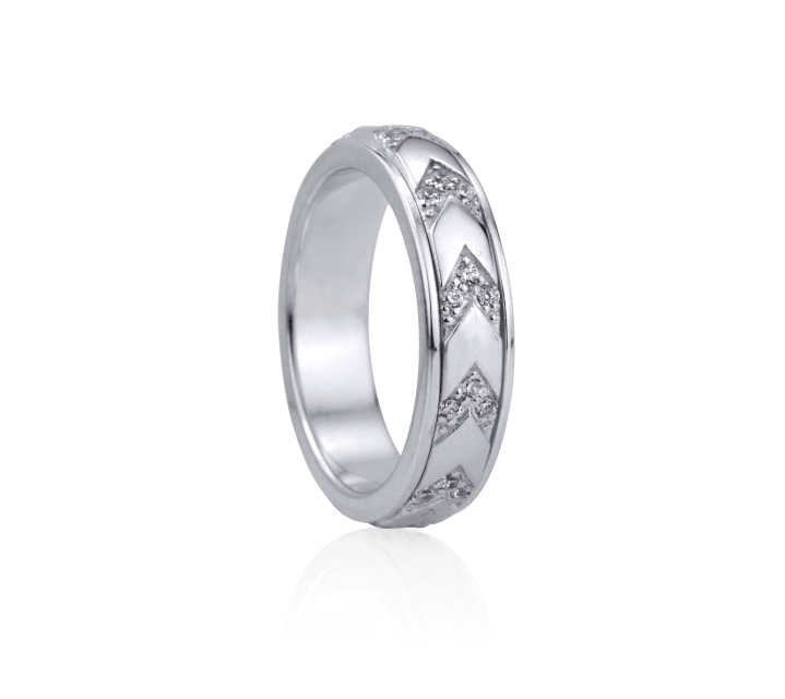 Satya Meditation Ring. Sterling Silver and C.Z. Size 8.