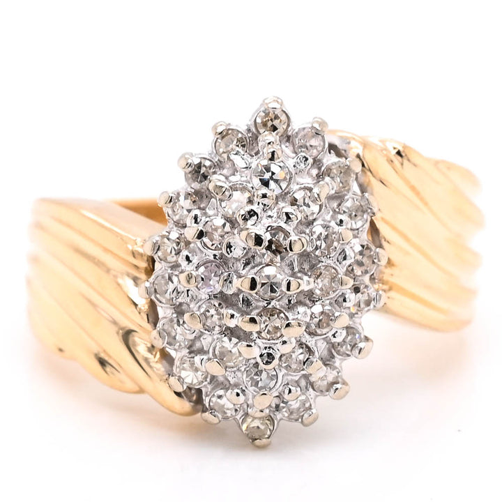 14KT Yellow & White Gold 0.30CTW Diamond Cluster Ring.
