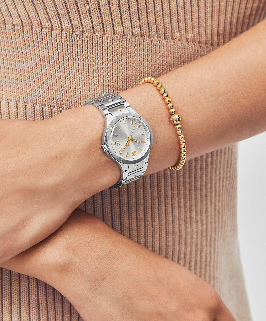 Movado SE, 32mm dual finished stainless steel case and bracelet with y