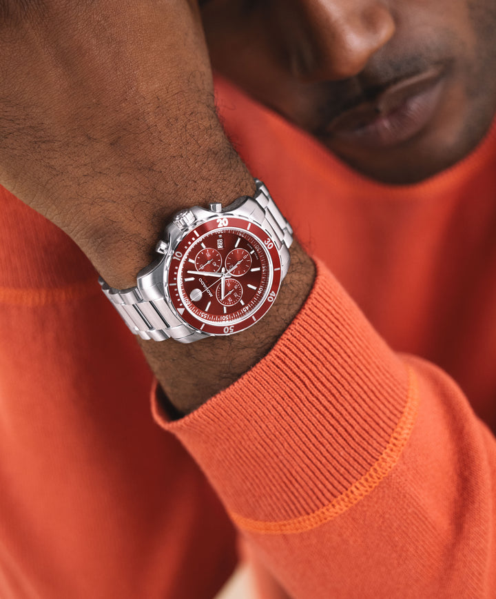 Movado Series 800 Chronograph 42mm SwissQuartz Chronograph Watch 