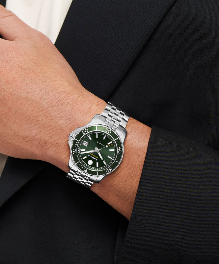 Movado Series 800 40mm SwissAutomatic Watch 
