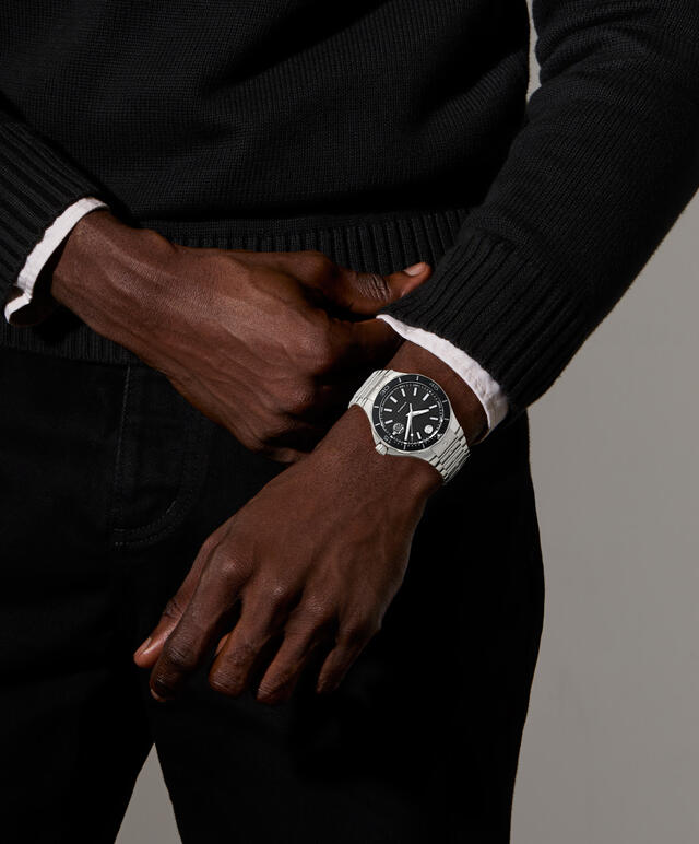 Movado SE Diver 43mm SwissAutomatic Watch 