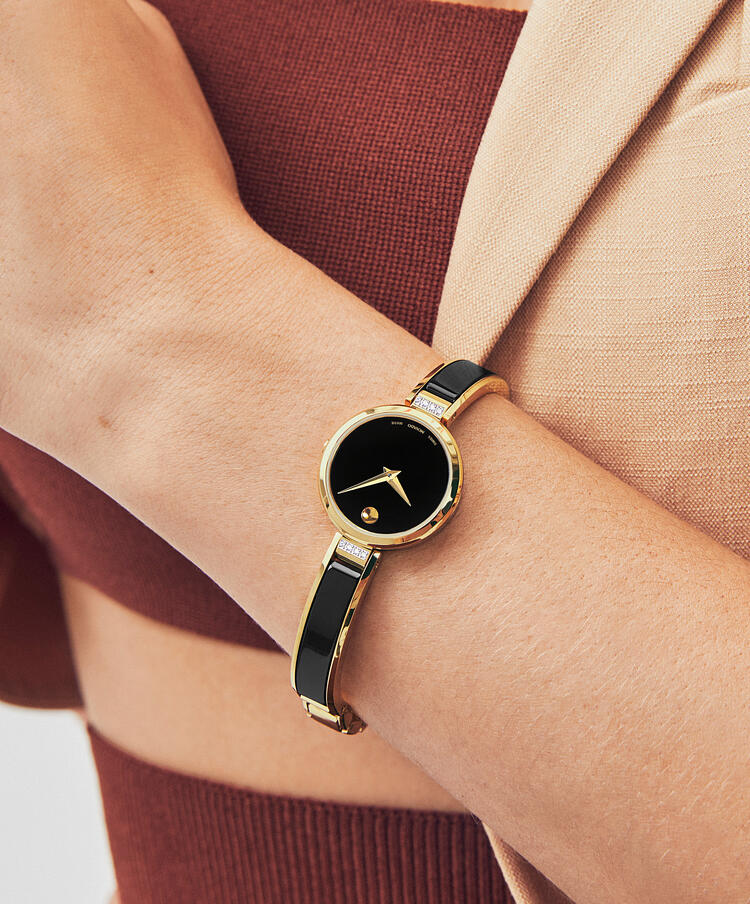 Movado Moda 24mm SwissQuartz Watch 