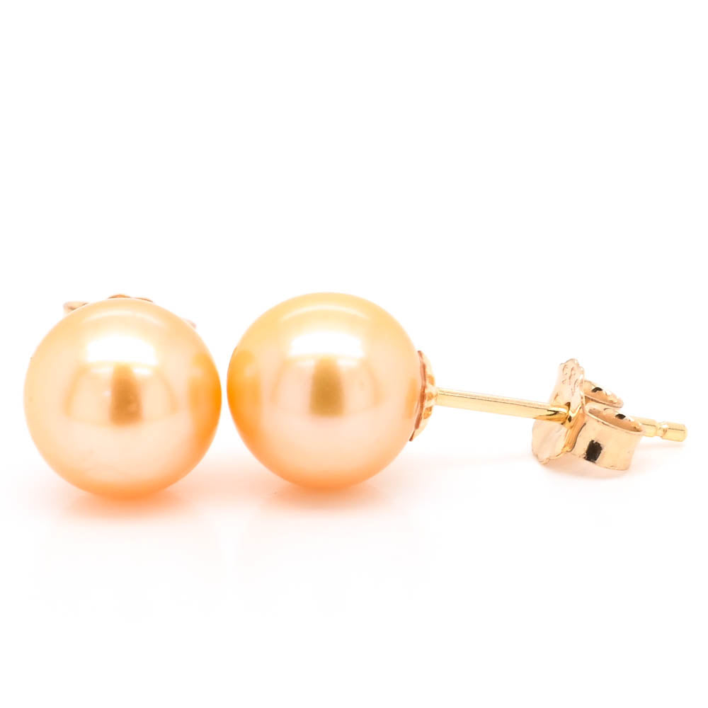 14KT Yellow Gold 6.5-7MM Freshwater Pearl Stud Earrings.