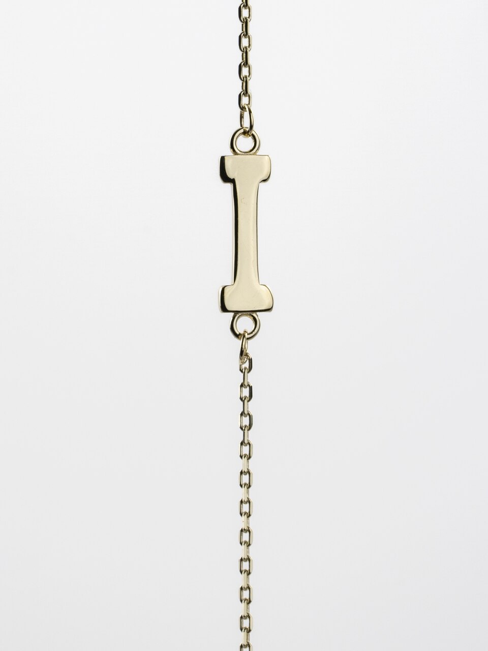10KT Yellow Gold 18" Bella Me Letter "I" Necklace.