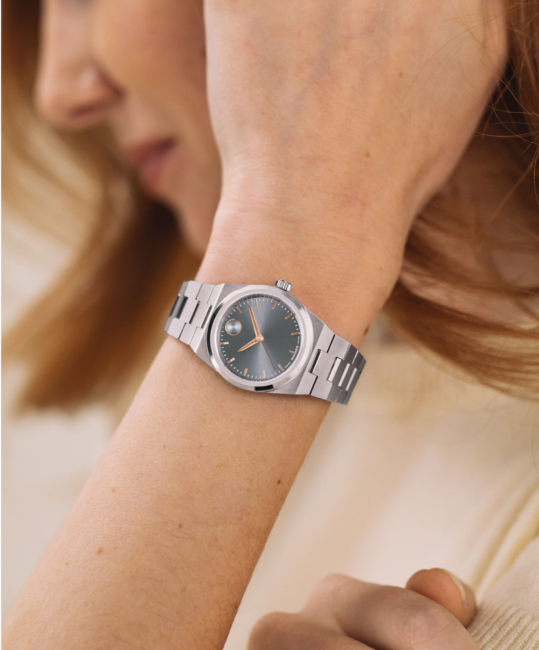 Movado Bold Mini Quest 28mm Quartz Watch. 3601290