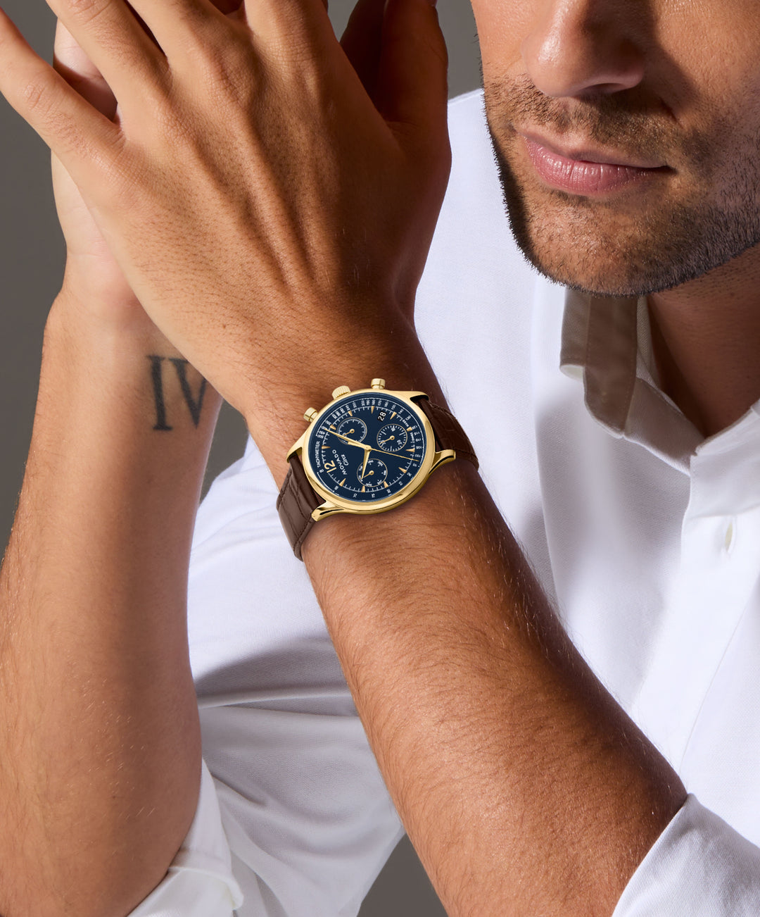Movado Heritage Circa Chronograph 43mm SwissQuartz Chronograph Watch 