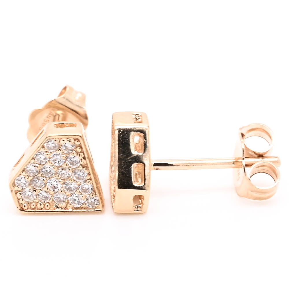 14KT Yellow Gold 0.20CTW Diamond, Diamond Shape Stud Earrings.