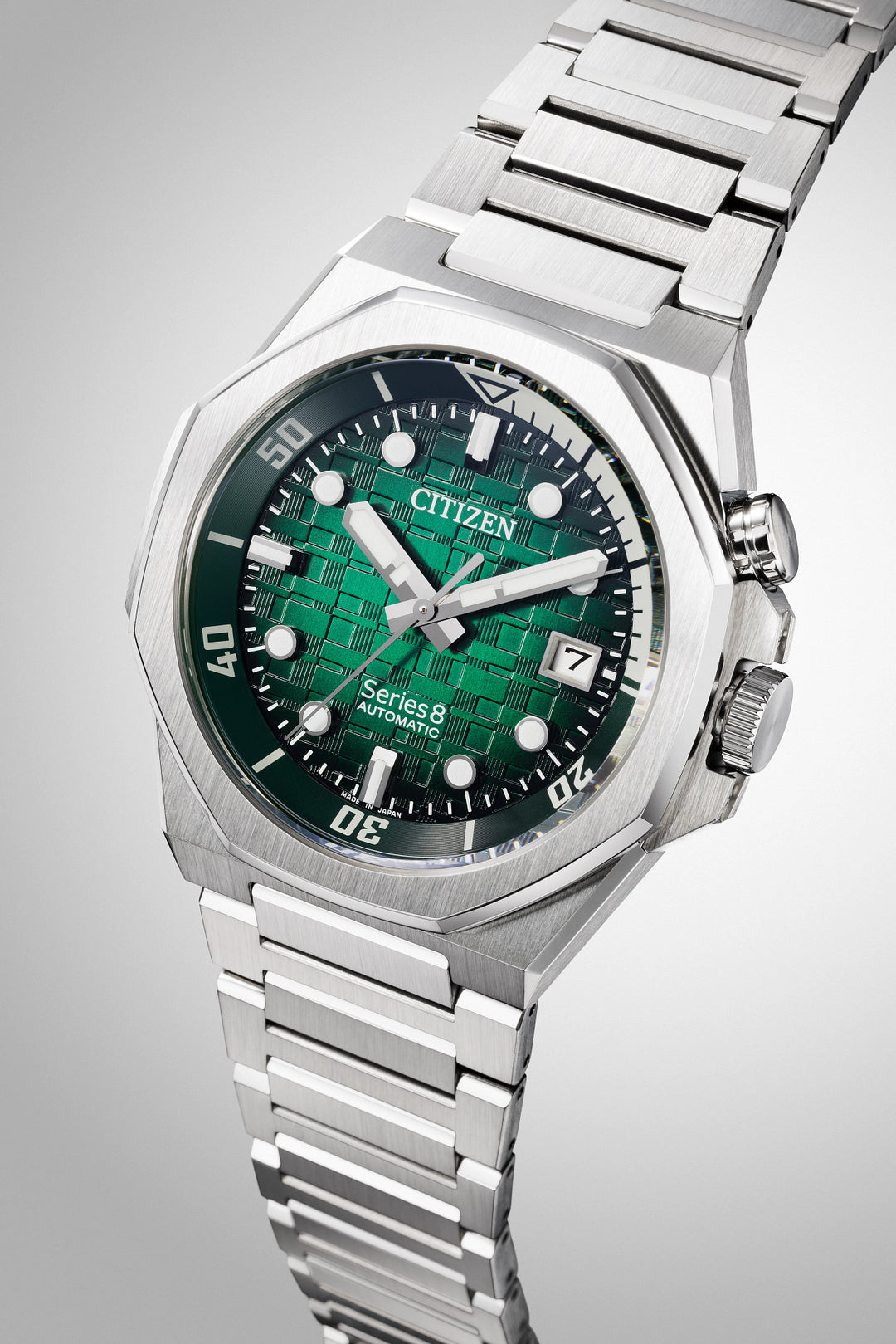 Citizen Series8 890 40mm Automatic Watch. NB6060-58X