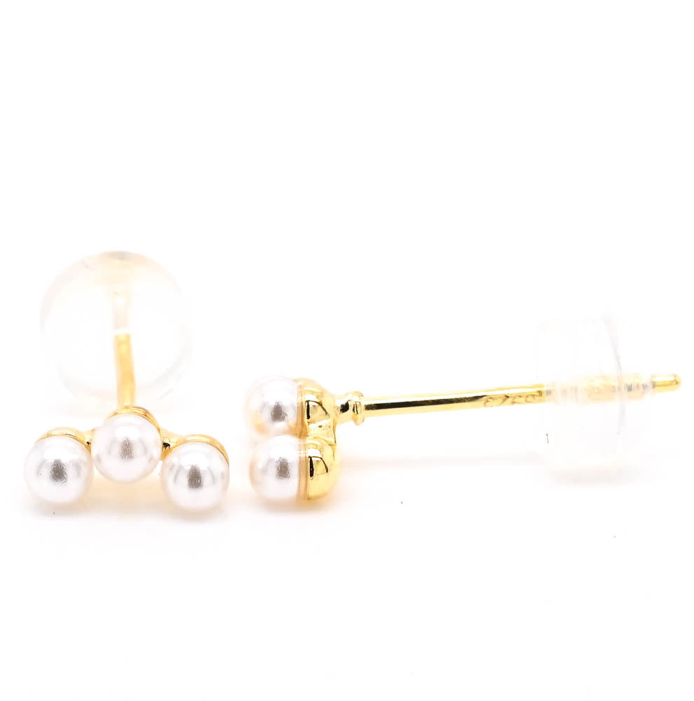 Sterling Silver Pearl Stud Earrings.