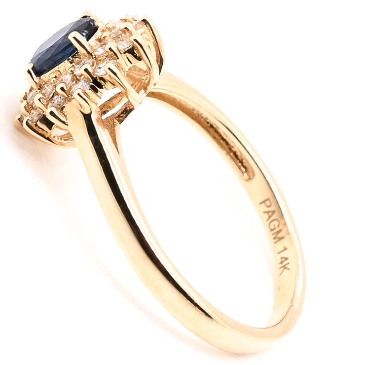 14KT Yellow Gold Blue Sappire & Diamond Cluster Ring.