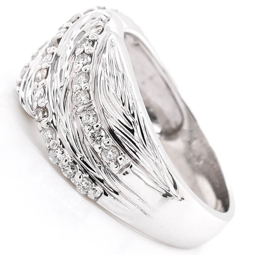 14KT White Gold 0.42CTW SI F-G Colour Diamond Celebration Ring.