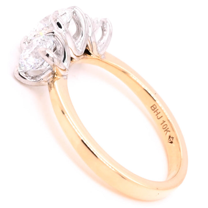 10KT Yellow Gold  2.00CTW Round Brilliant Lab Created 3 Stone Diamond Engagement Ring.