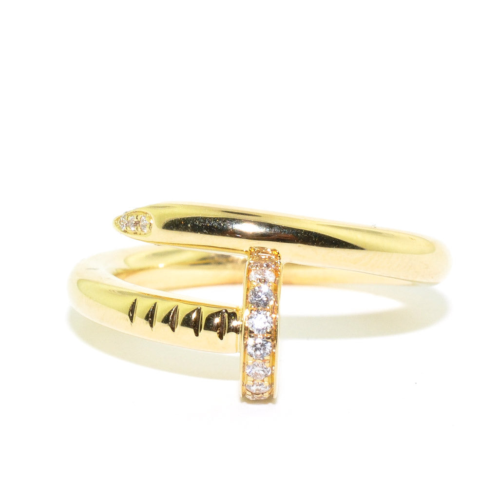 14KT Yellow Gold 0.17CTW Diamond Fashion Ring.