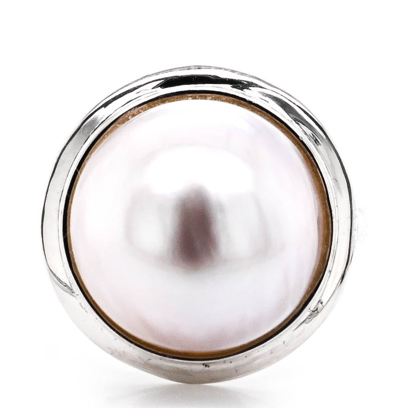 14KT White Gold 13-14MM Mabe Pearl Ring.