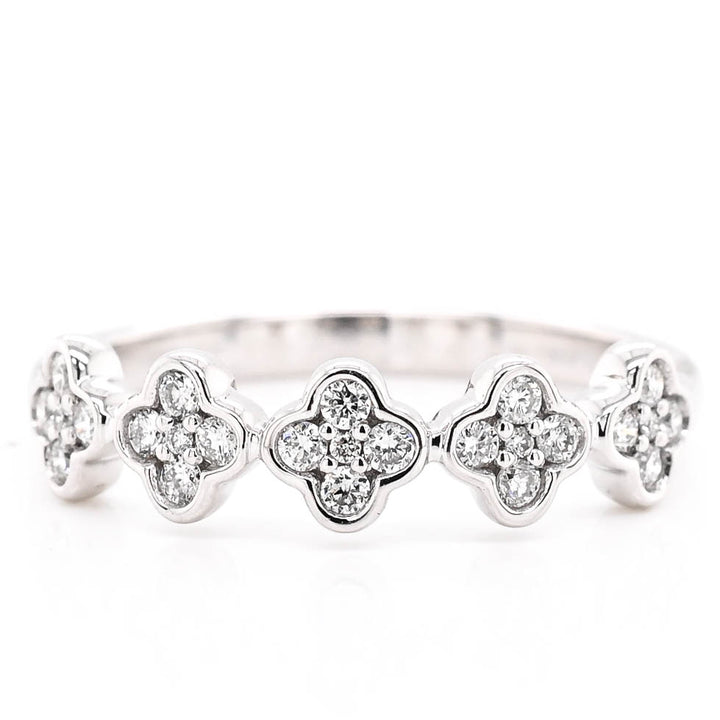 14KT White Gold 0.23CTW Diamond Flower Ring.