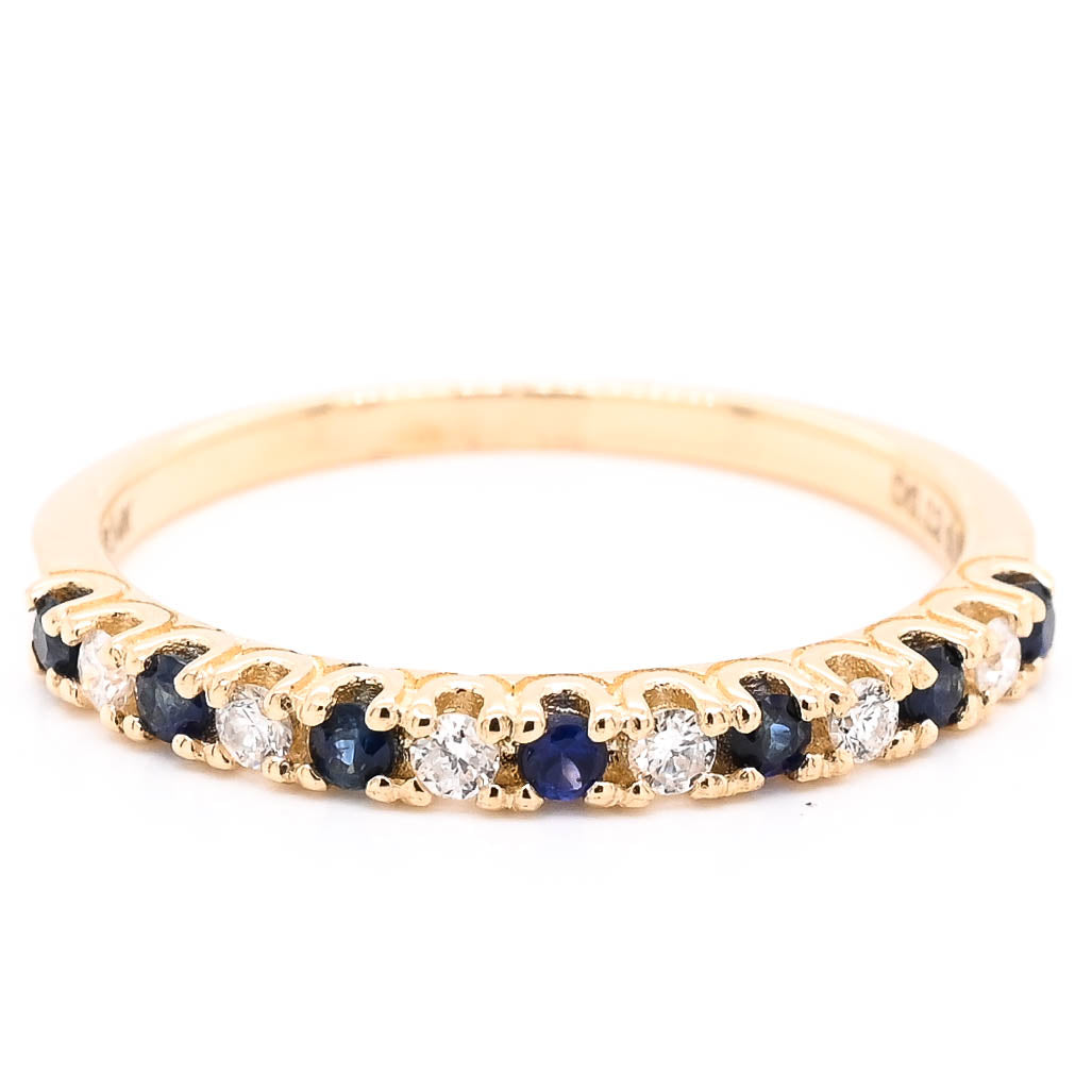 14KT Yellow Gold 0.15CTW Blue Sapphire and Diamond Band.