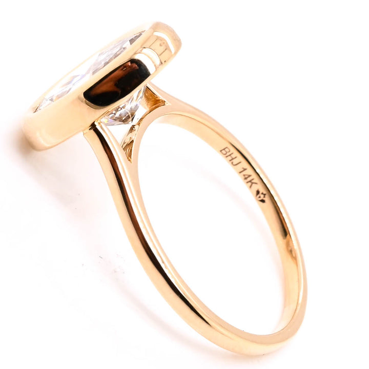 14KT Yellow Gold 3.00CT Oval Shape LAB Created Bezel Set Diamond Solitaire Engagement Ring.
