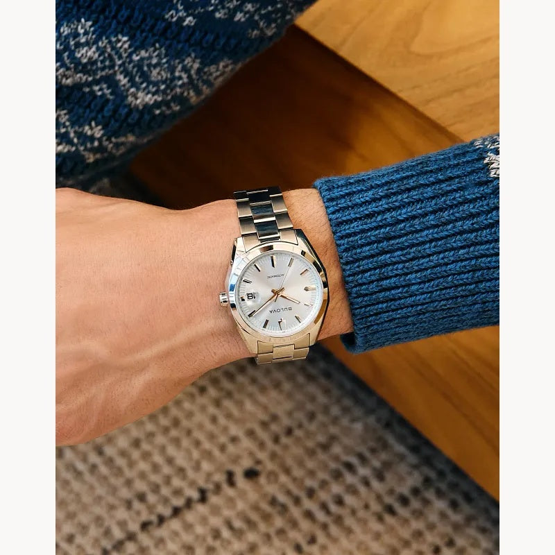 Bulova Surveyor 39mm Automatic Watch. 96B469
