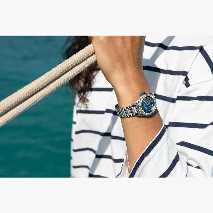 Bulova Marine Star 32mm Quartz Watch. 96R215