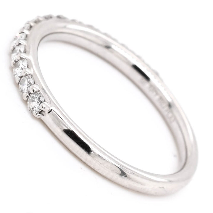 Platinum 0.30CTW Diamond Claw Set Wedding Band.