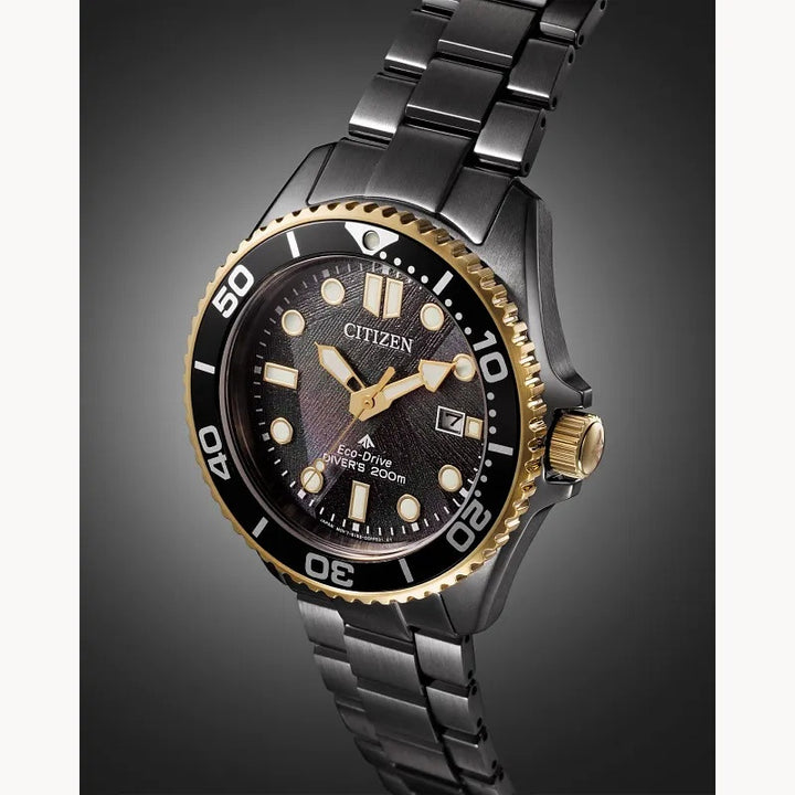 Citizen Promaster Dive Light In Black 40.6mm Eco-Drive Stainless Steel