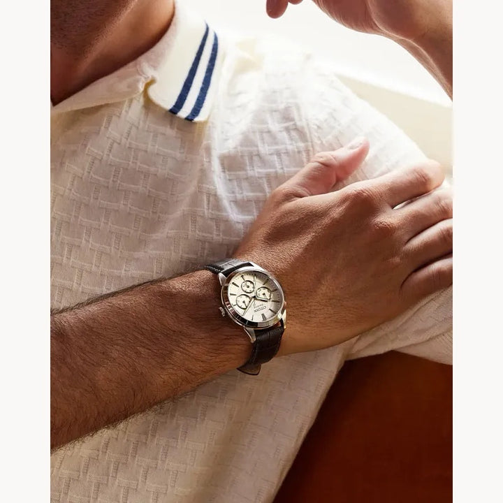 Citizen Rolan 40mm Eco Drive Chronograph Watch. BU2110-01A.