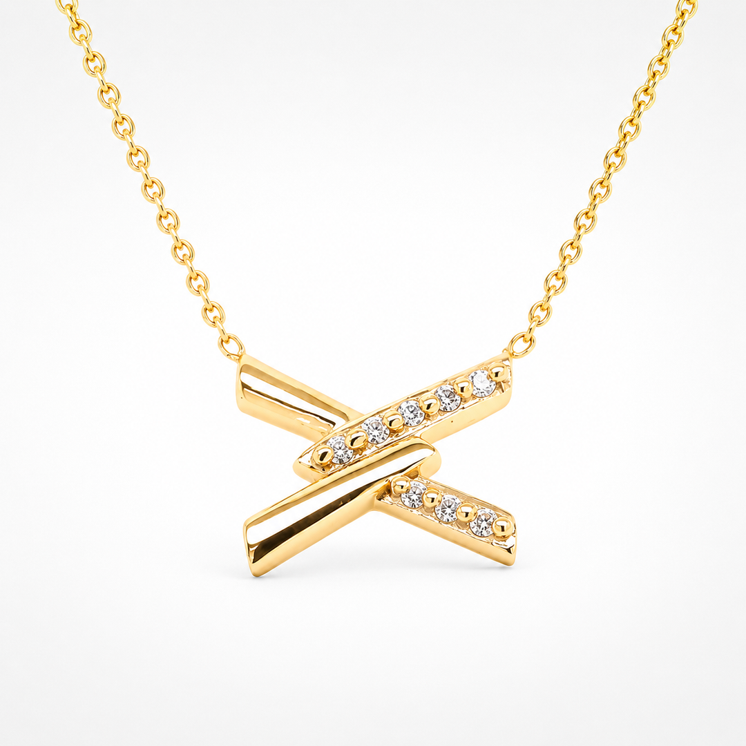 10KT Yellow Gold 18"  0.03CTW Diamond Necklace.