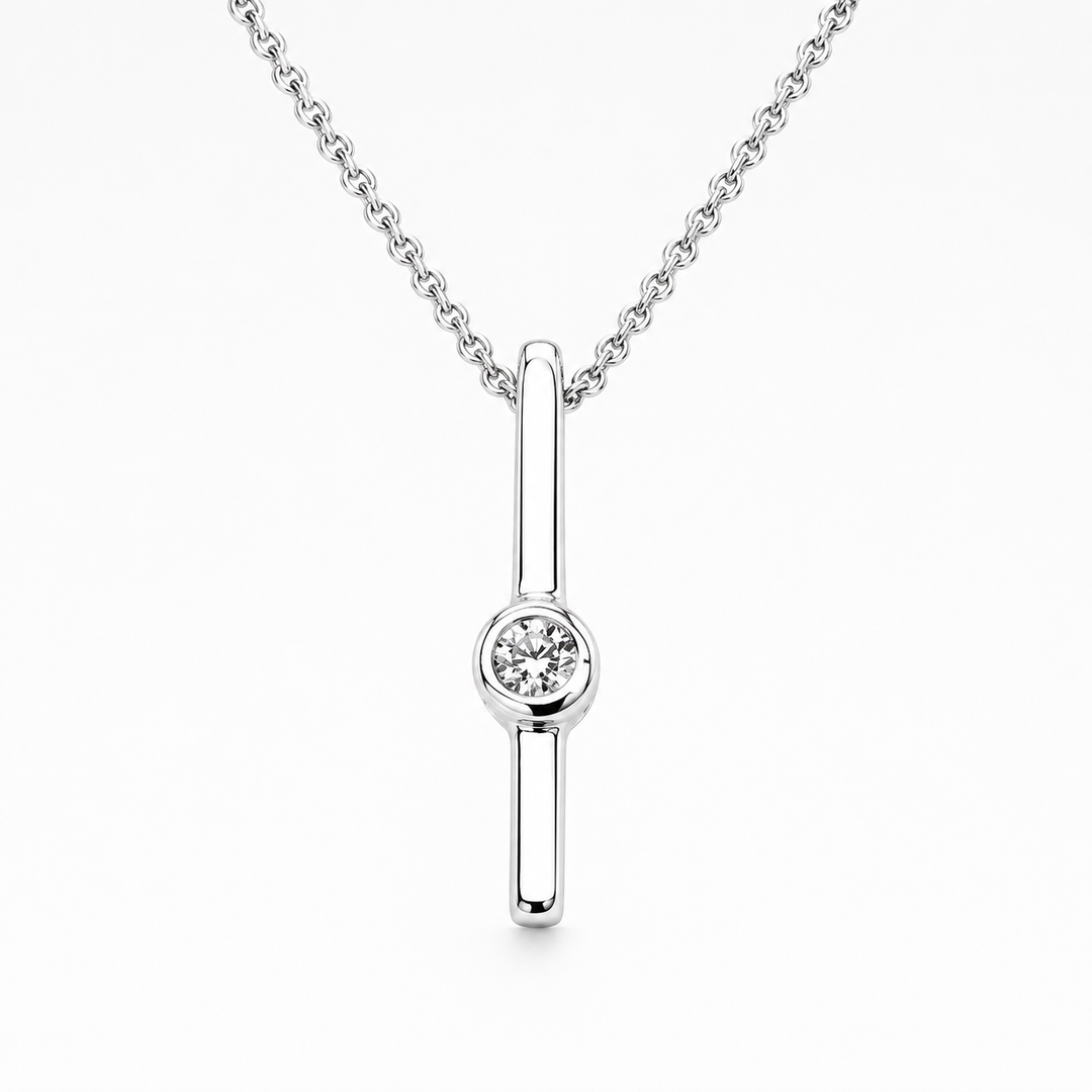 10KT White Gold 18" 0.06CTW Diamond Necklace.