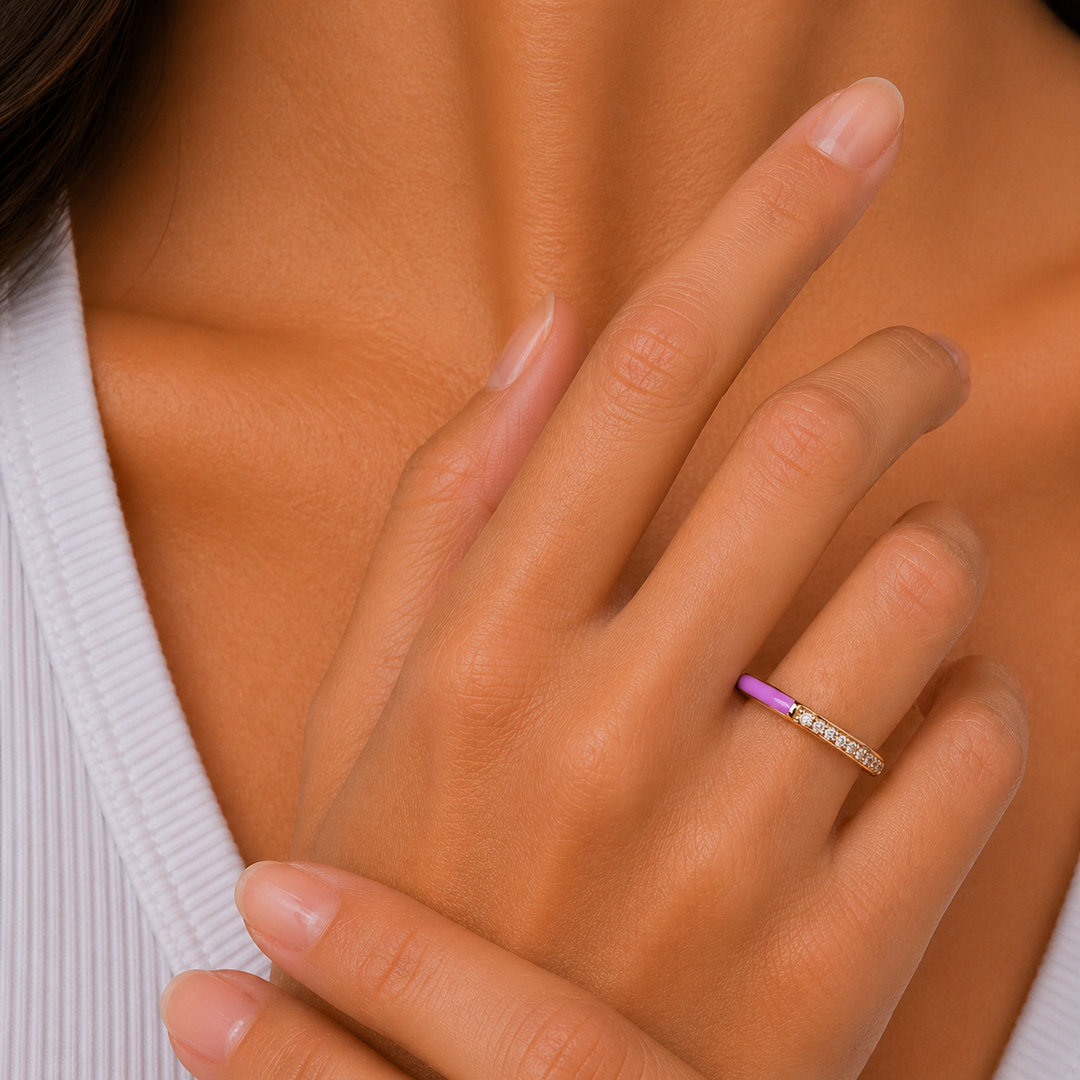 14KT Yellow Gold 0.06CT Diamond and Purple Enamel Ring.