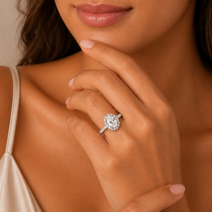 Graziella 14KT White Gold 1.05CTW Oval Diamond Halo Engagement Ring - Size 6.5