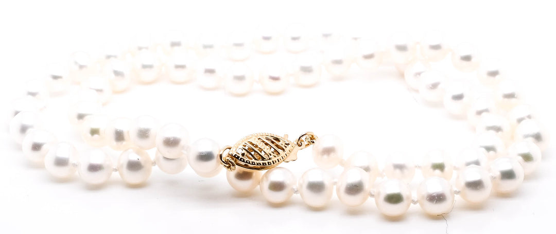 14KT Yellow Gold 17" 4.5mm Freshwater Pearl Strand.