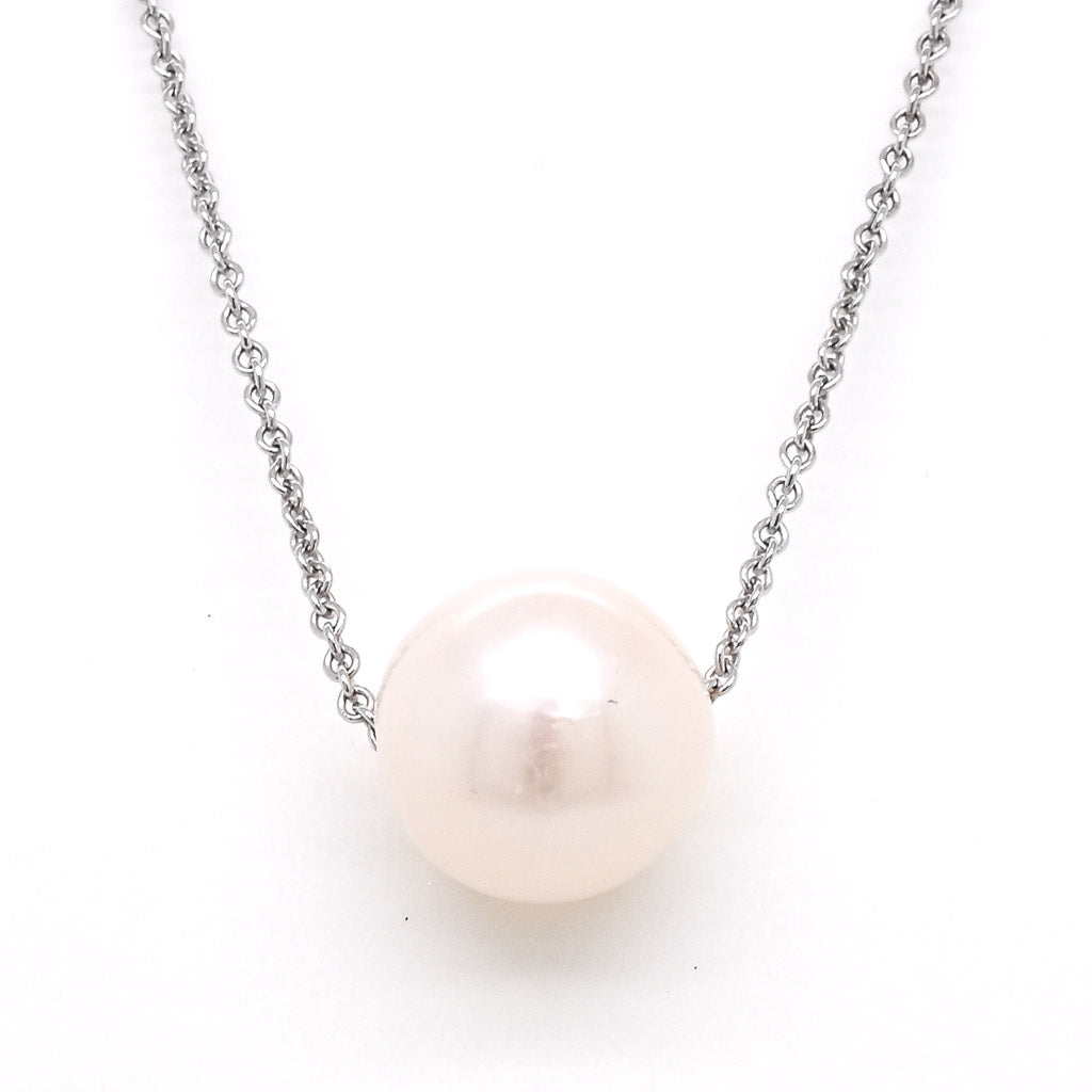 10KT White Gold 18" 10mm Freshwater Pearl Necklace.