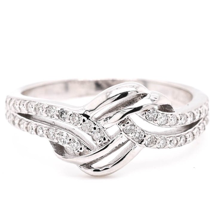 14KT White Gold 0.30CTW Diamond Ring.
