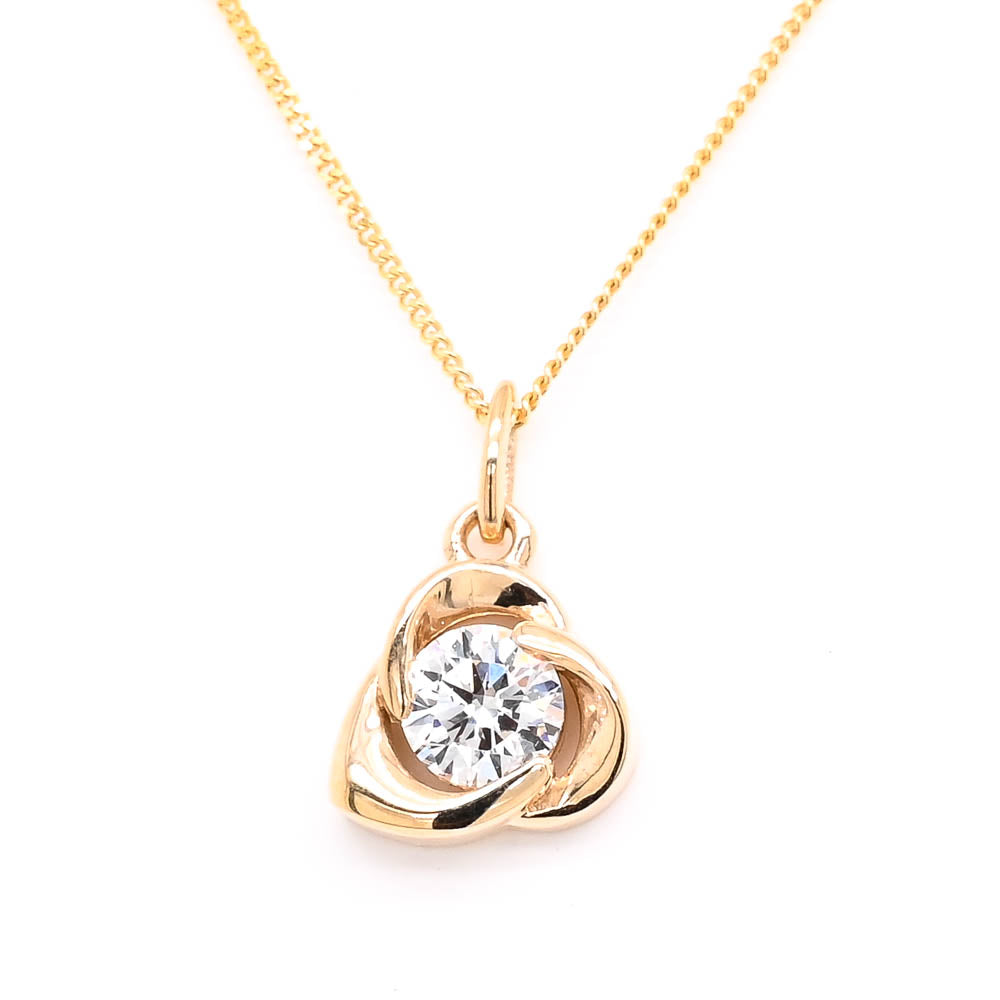 LUJO 10KT Yellow Gold 18" 0.20CTW Round Brilliant LAB Created Diamond Necklace.