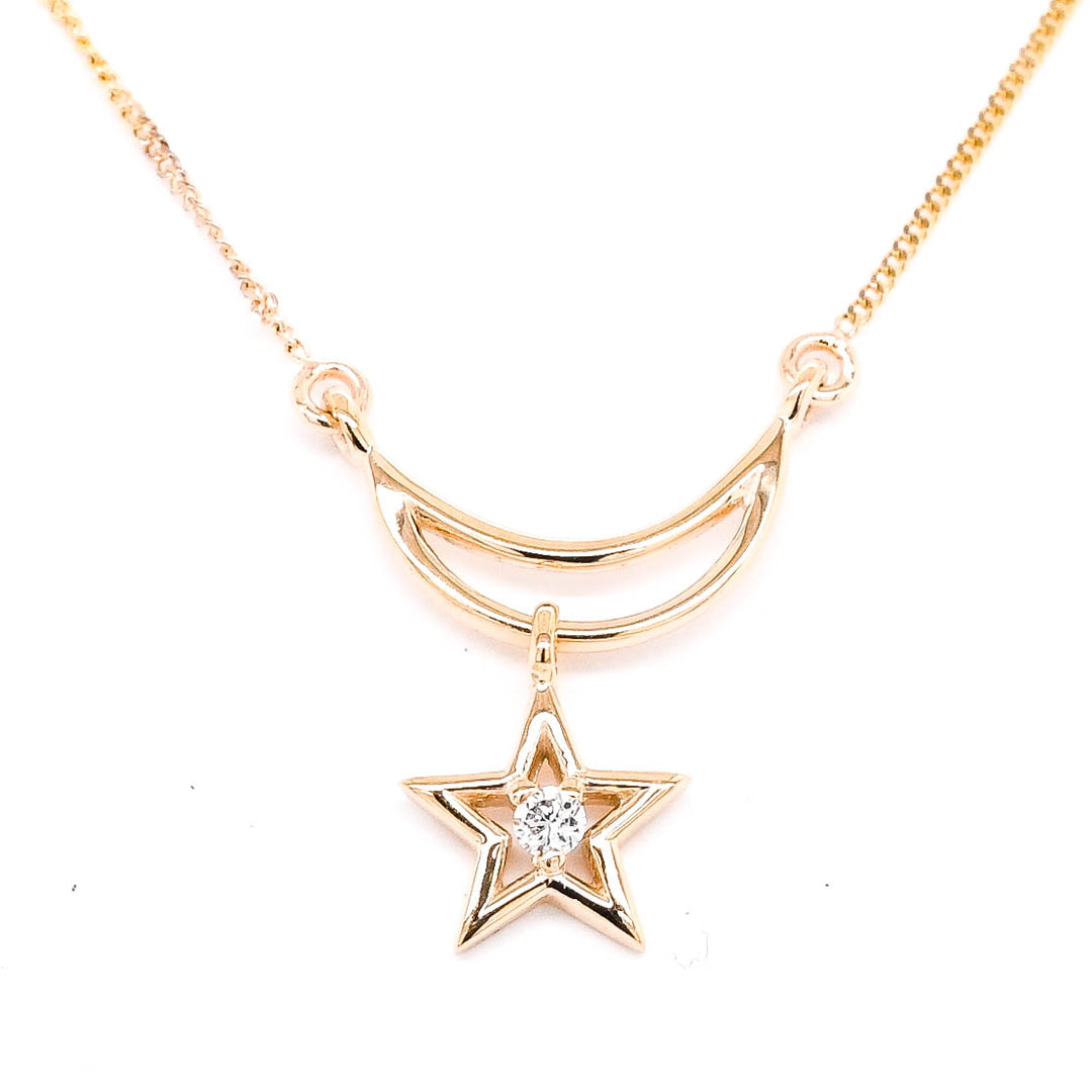 Fire & Ice 10KT Yellow  Gold 18" 0.03CTW Canadian Diamond Star Necklace.