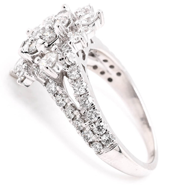 14KT White Gold 1.00CTW Diamond Cluster Ring.