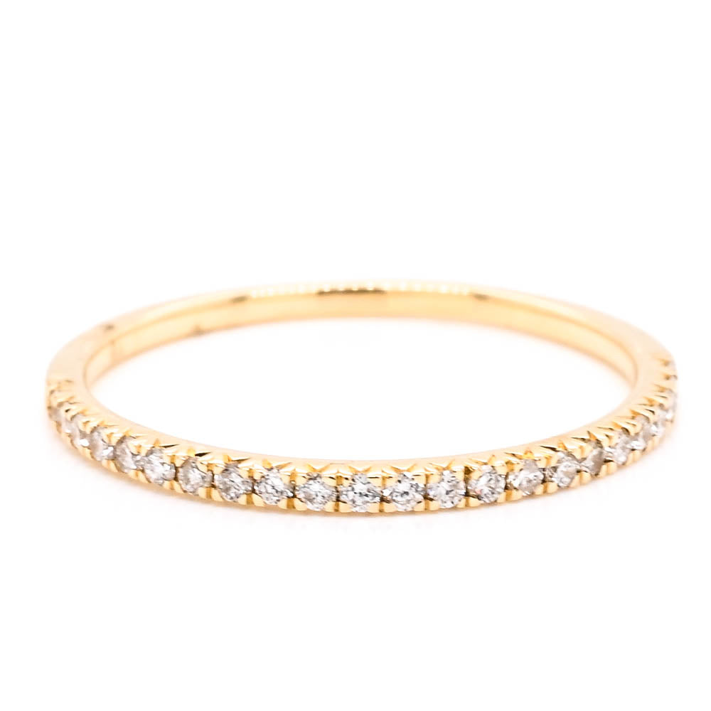 14KT Yellow Gold 0.16CTW Diamond Wedding Band.