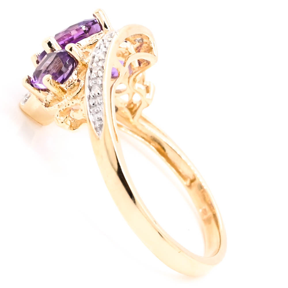 10KT Yellow Gold Amethyst & Diamond Ring.