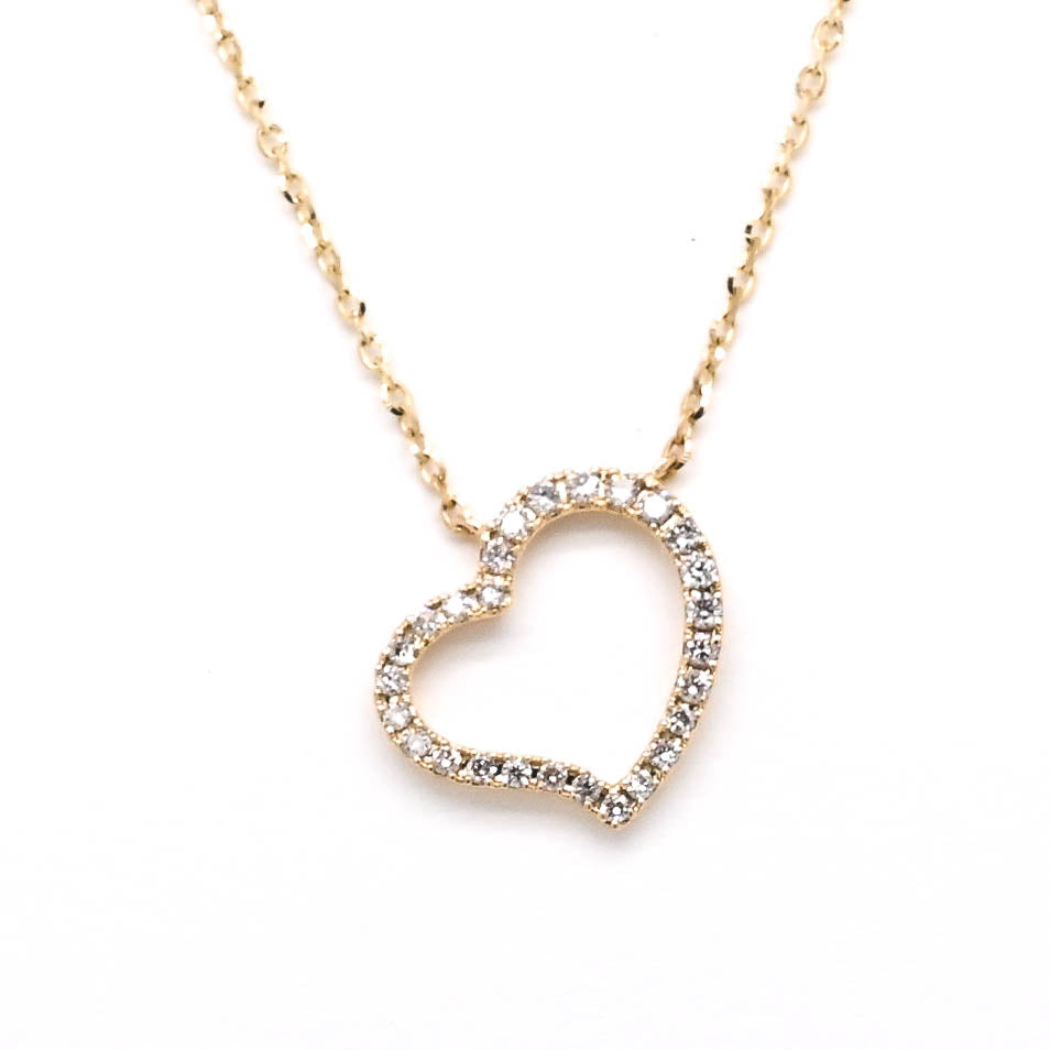 14KT Yellow Gold 18" 0.13CTW Diamond Heart Necklace.