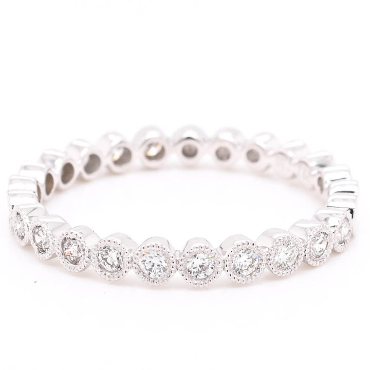 18KT White Gold 0.31CTW Diamond Ring.