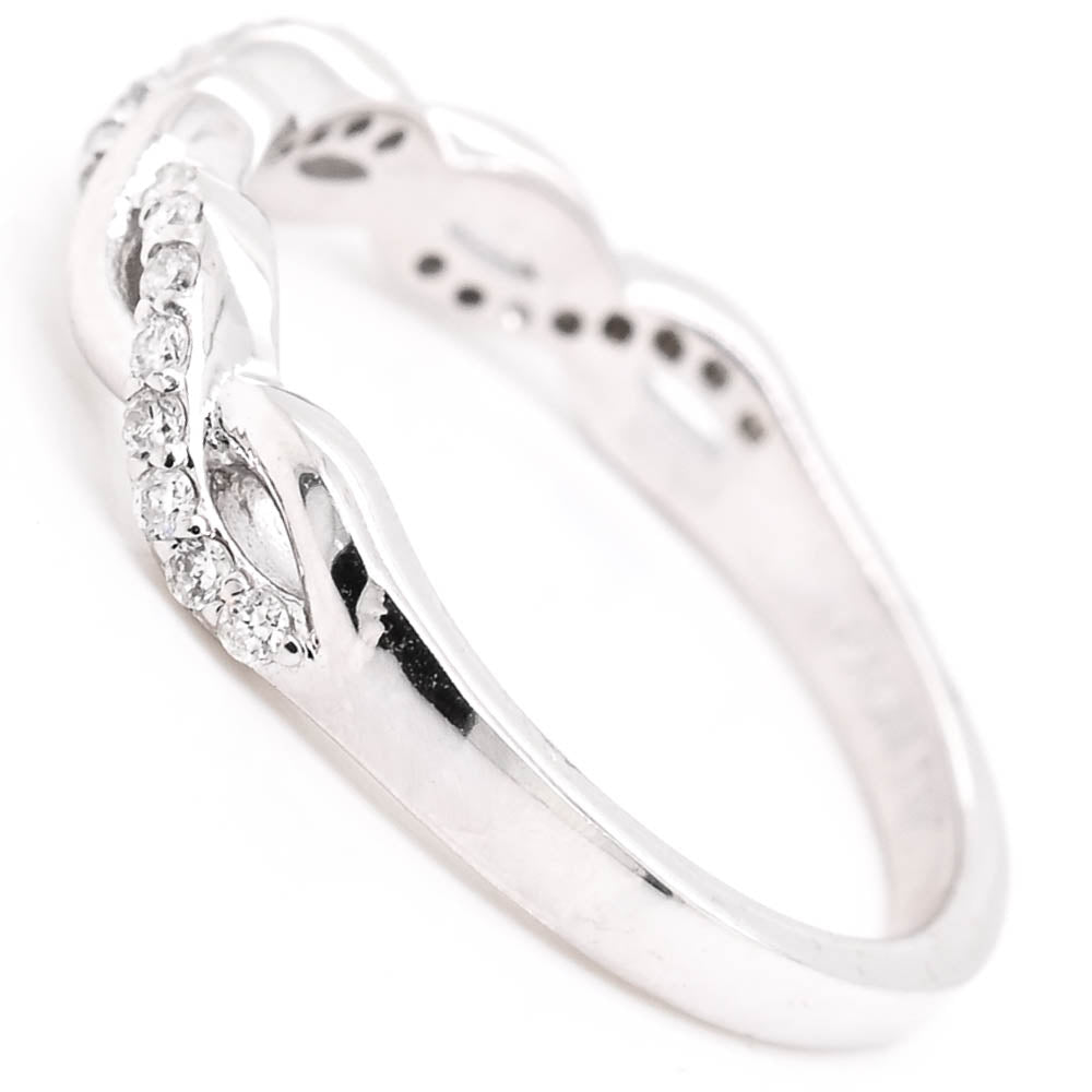 14KT White Gold 0.18CTW Diamond Infinity Ring.