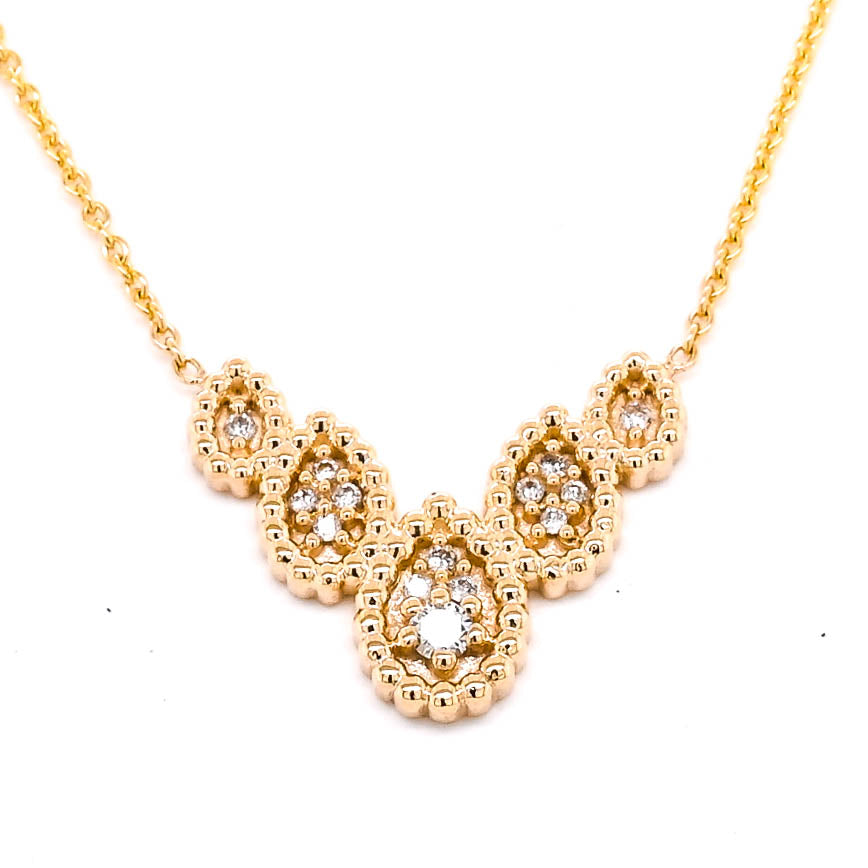 Fire & Ice 10KT Yellow Gold 18" 0.08CTW Canadian Diamond  Necklace.