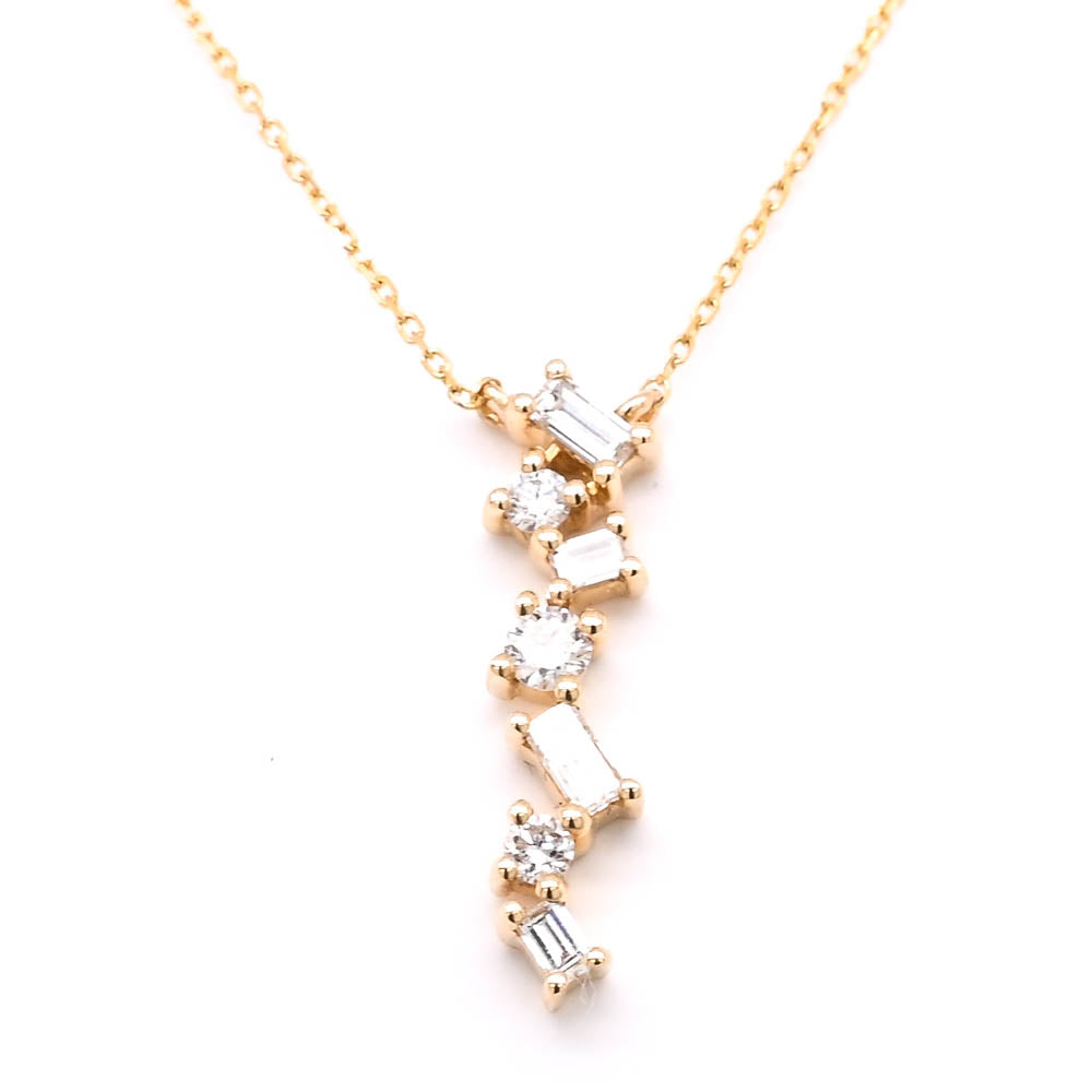 14KT Yellow Gold 18" 0.25CTW Diamond Necklace.